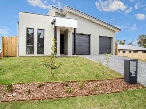 Modern 3 Bedroom Home!