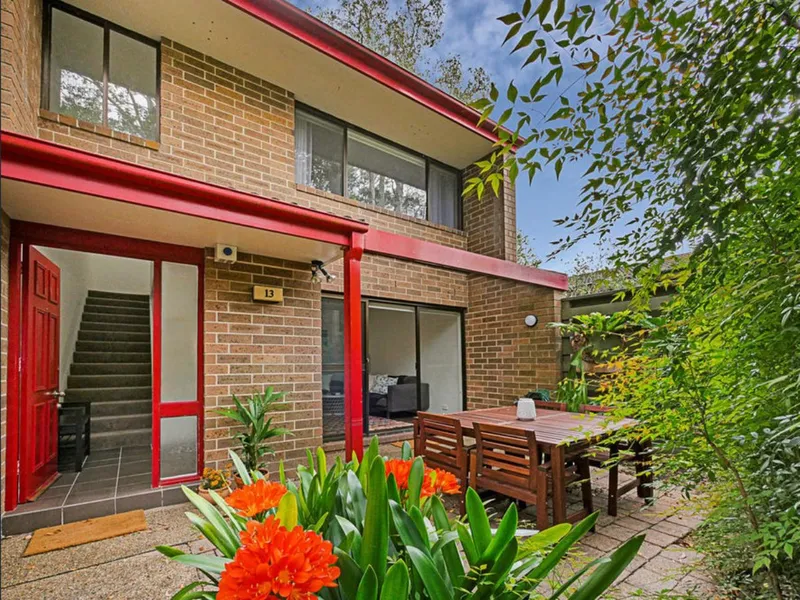 Beautifuly Renovated Townhouse