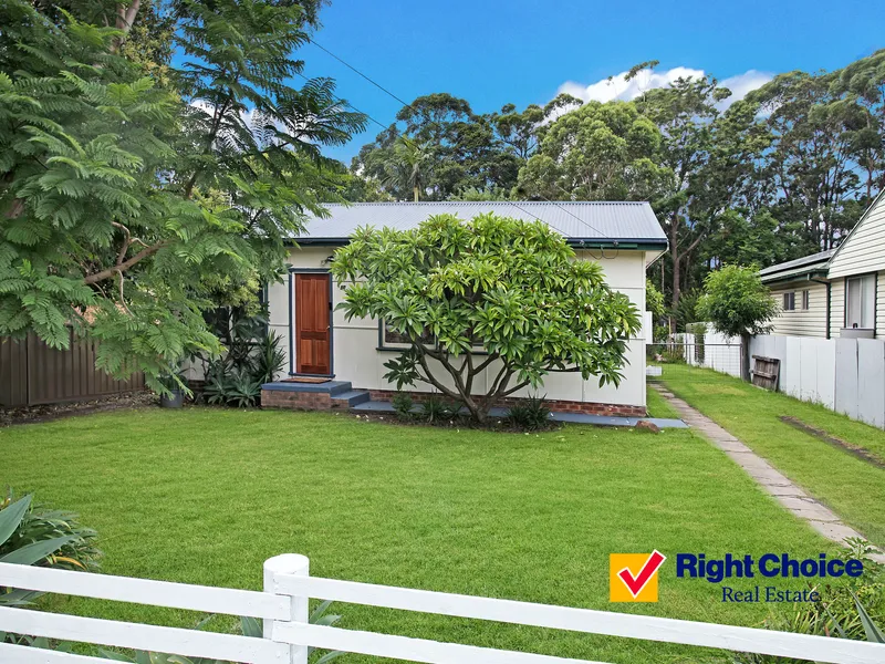 Lakeside Living in Oak Flats!