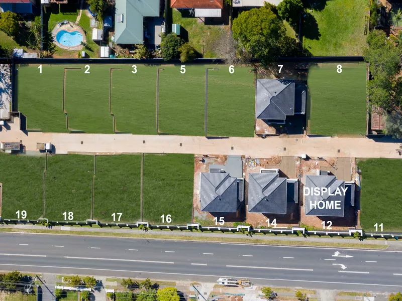 CHOOSE YOUR BLOCK, YOUR CHOICE OF BUILDER, CONSTRUCT YOUR DREAM!