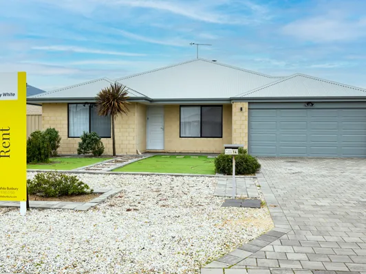 IMMACULATE HOME IN POPULAR DALYELLUP