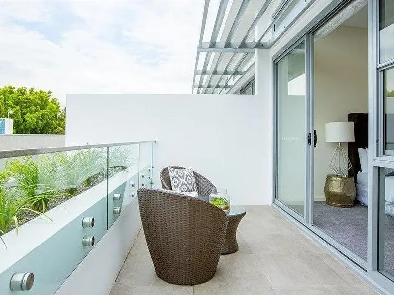 A stunning contemporary response to an urban lifestyle of quality & prestige.