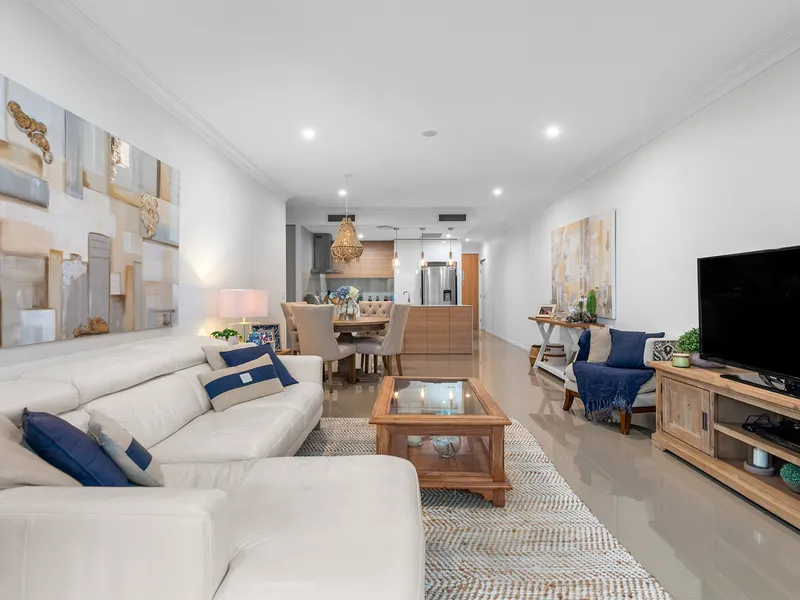 Perfect Position and Proximity to Coorparoo Square