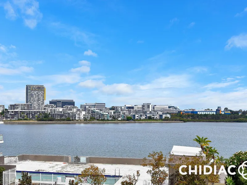 Water views | Split level | Floorboards throughout