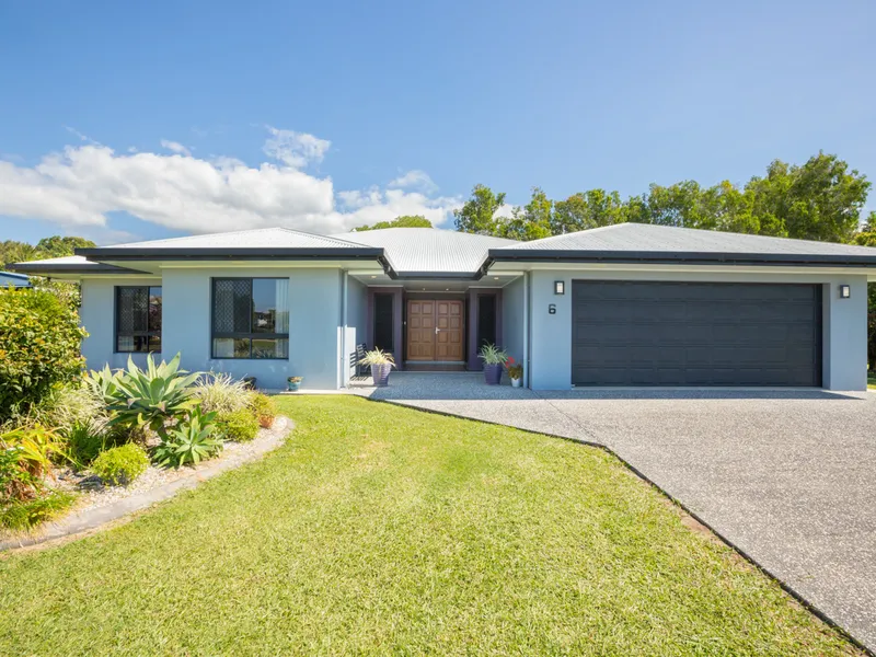 SOLID BLOCK BEACH HOME WITH SHED