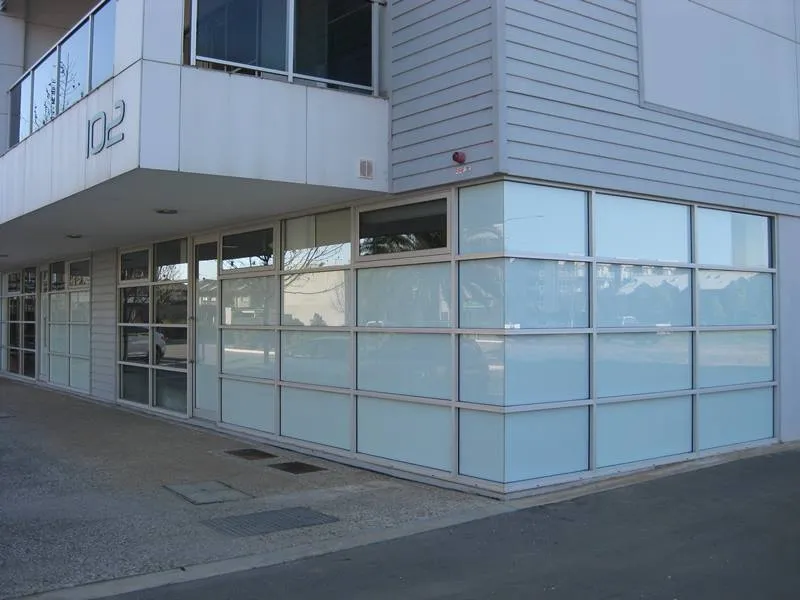 SEEKING THE SMART INVESTOR !!