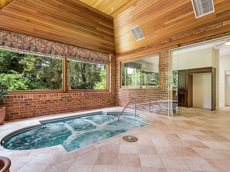 Dress Circle Location