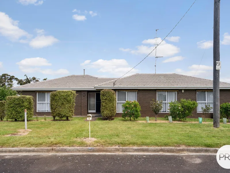 FOUR BEDROOM HOME CLOSE TO SCHOOLS