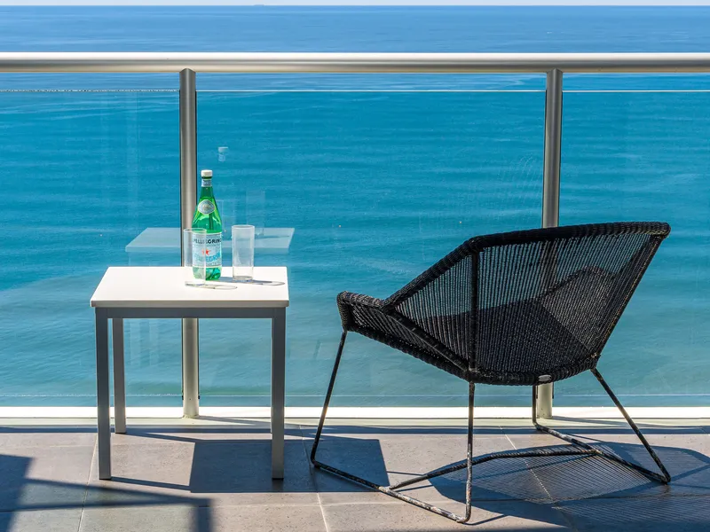 Beachfront - Luxury - Lifestyle