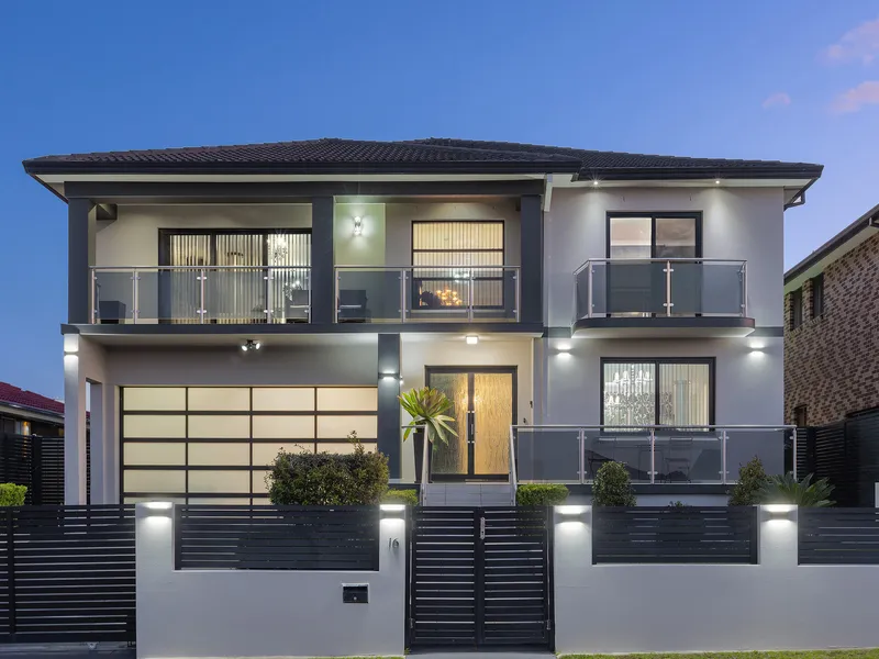 Generous home delivers superb indoor/outdoor living