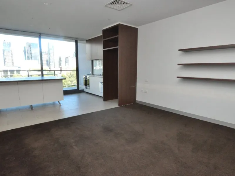 One Bedroom Apartment in the Heart of Melbourne CBD