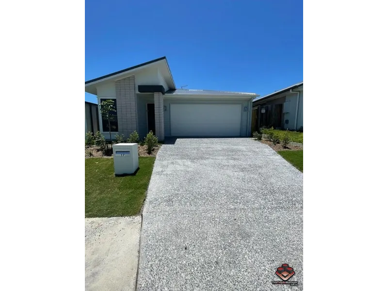BRAND NEW HOME IN COOMERA