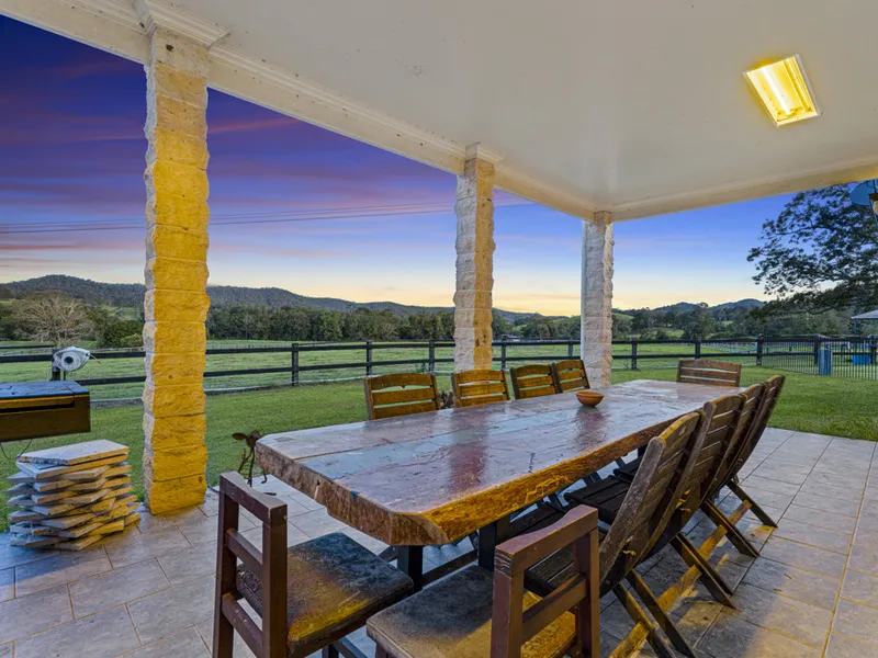 Over 20 Beautiful Acres On The Coomera River