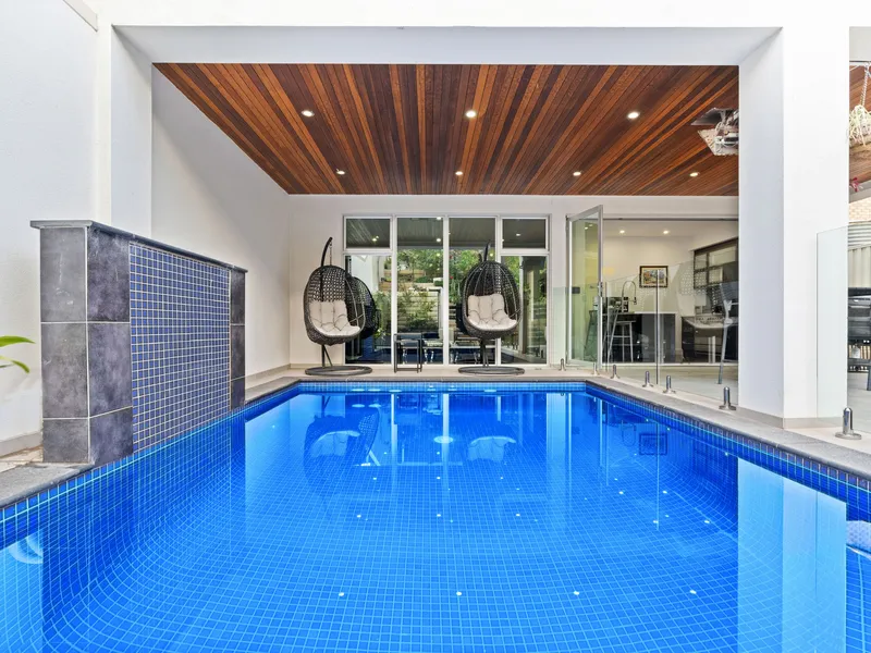 Ultimate Coastal Entertainer