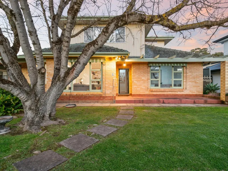 Infinite options with family practicality in an enduring 2-storey classic.