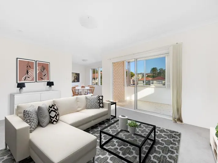 Coastal living - Three Bedroom Apartment