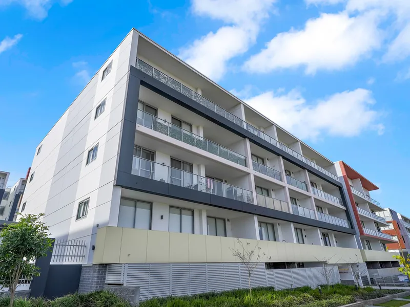 This unit is best to Invest or Nest !! Make an offer !