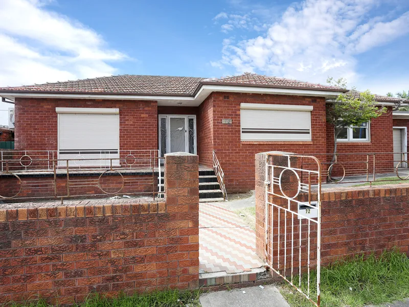 Well Presented 3 Bedroom Brick Home 