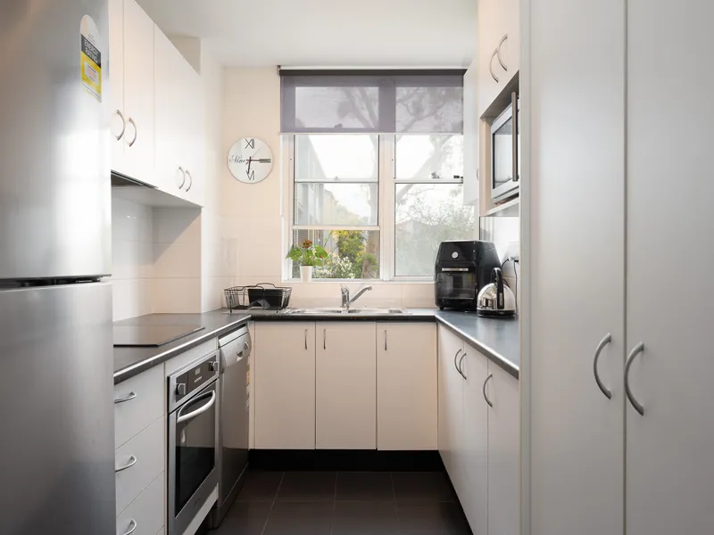Modern living in a fantastic lifestyle location