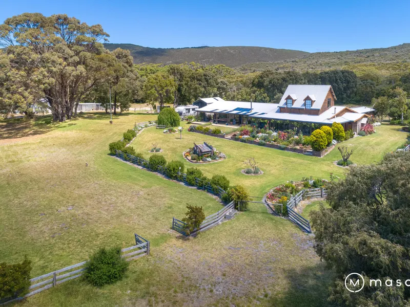 Exclusive Country Estate With Views