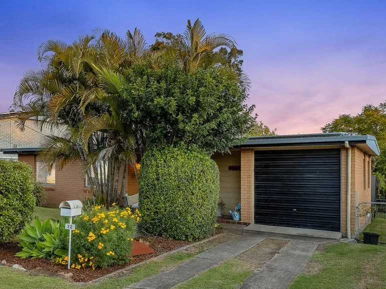 Family home with rear yard access