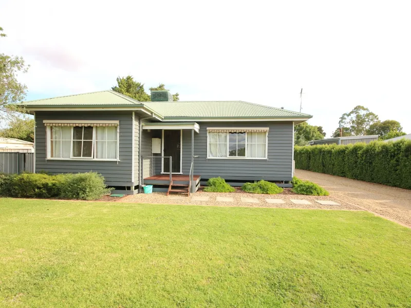 NEAT AND TIDY 3 BEDROOM HOME