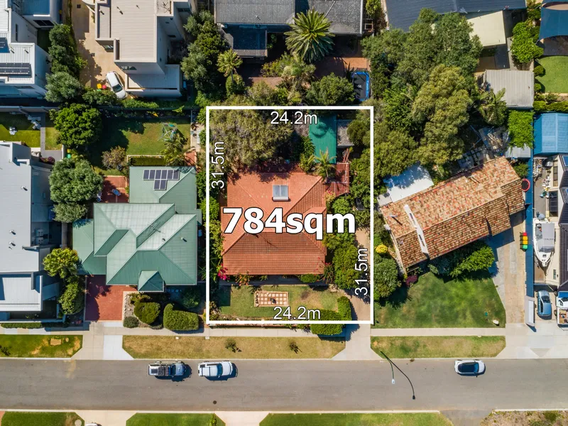 AWESOME POTENTIAL IN AN AMAZING LOCATION