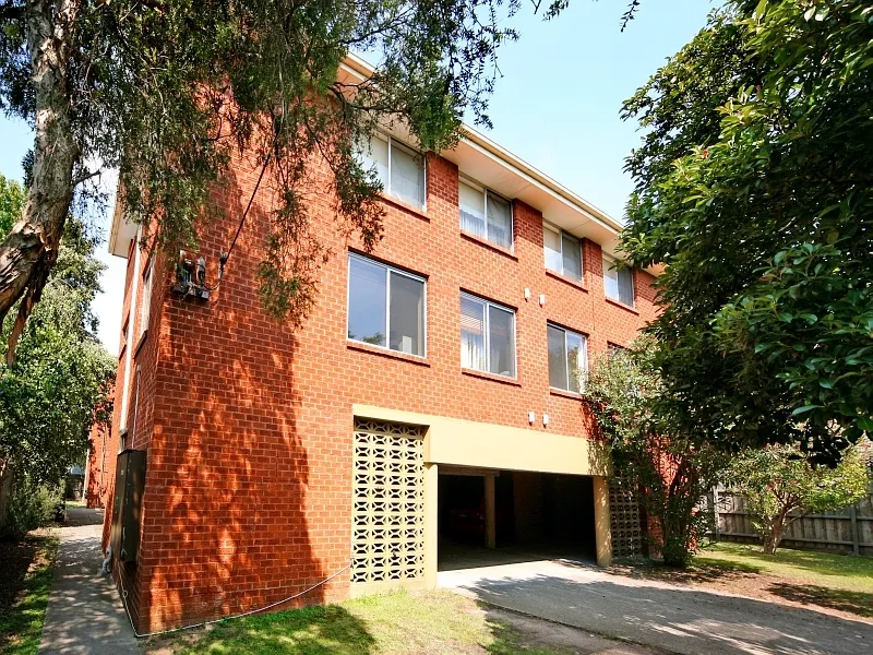 Affordable 2 bedroom in Armadale