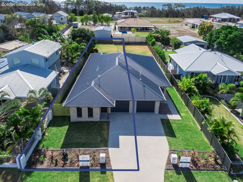 4 Bedroom Duplex - Beach Side In Burrum Heads