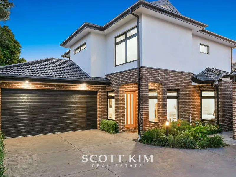 Luxurious Family Home in Mount Waverley Primary Zone