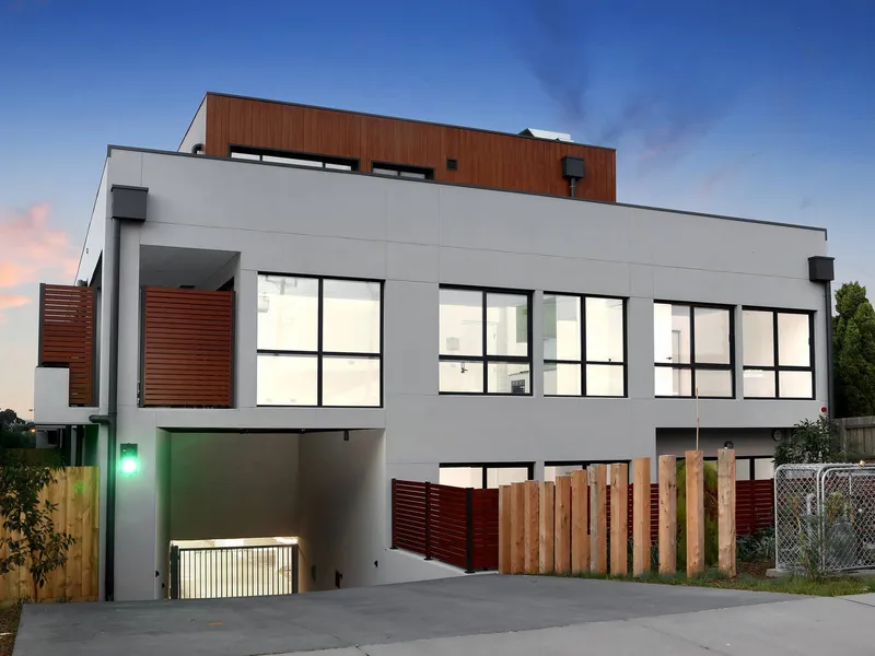 Sun, Serenity & Southland!