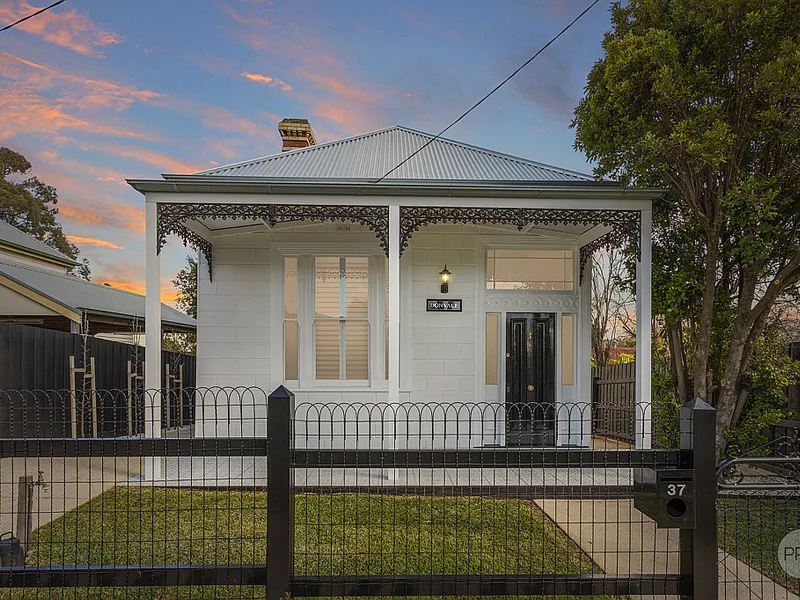 Light and airy, open plan and soaring ceilings, one not to be missed. 