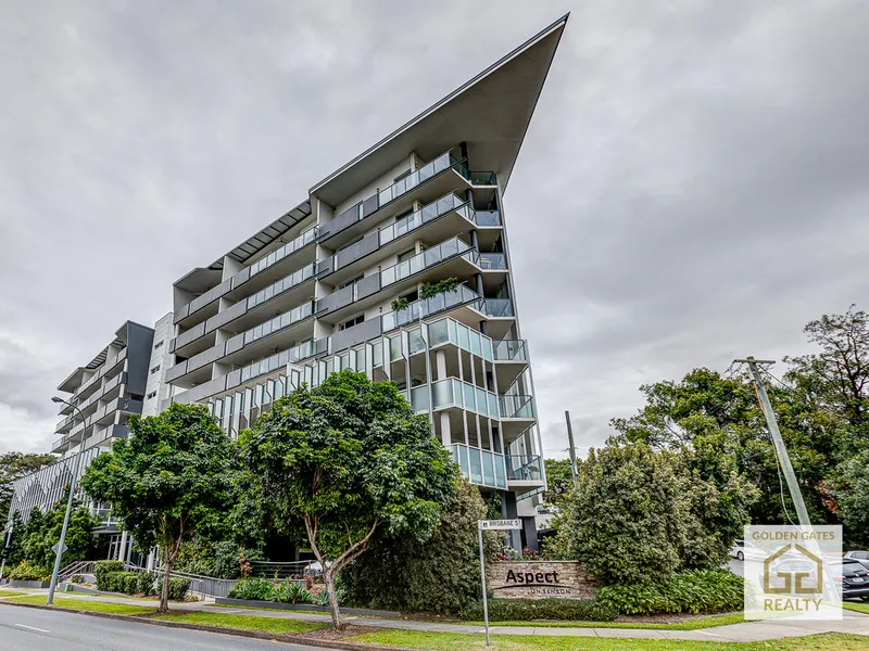 The spacious well designed two bedrooms in Toowong