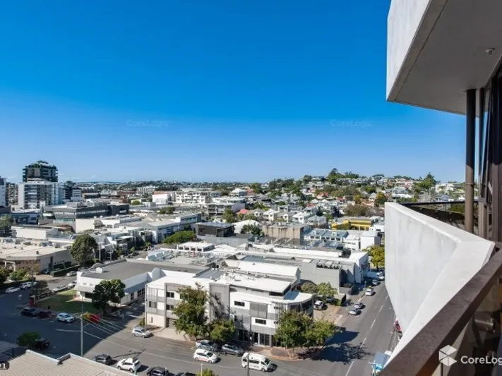 Luxurious 2 Bedroom Apartment!