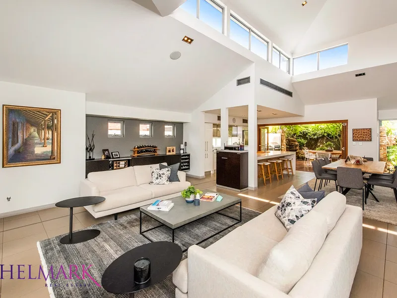 ARCHITECT DESIGNED OASIS IN PARADISE