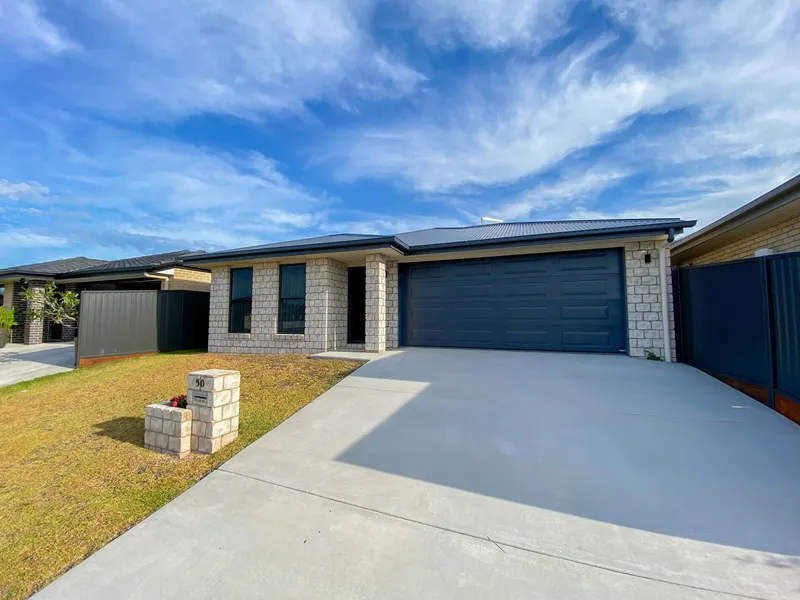 3 year old lowest home in Bribie Lakes Estate Bongaree