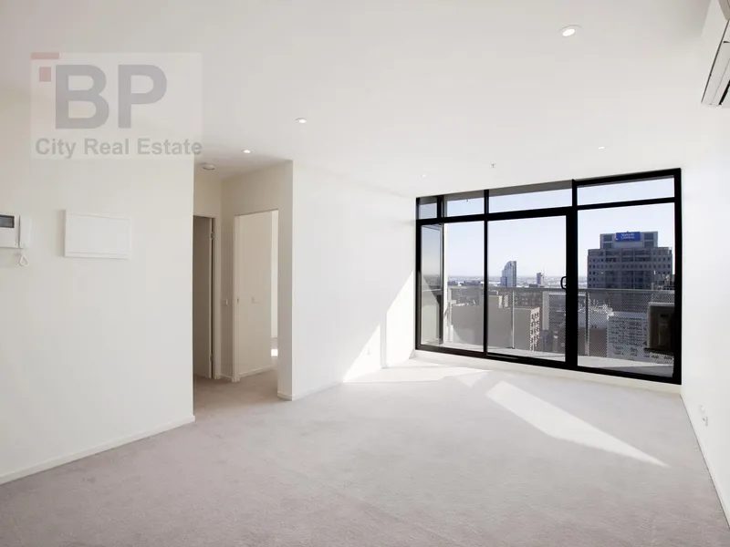 WELL PRESENTED PROPERTY IN LA BANQUE COMPLEX