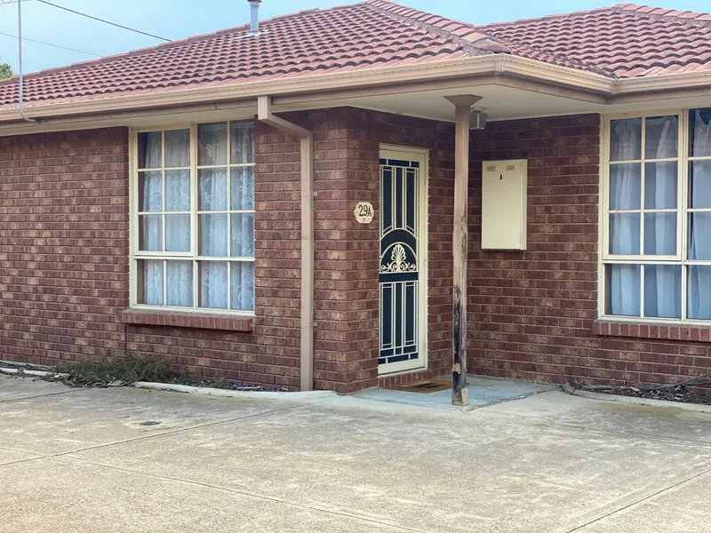 Fresh and Bright 2 bedroom unit!