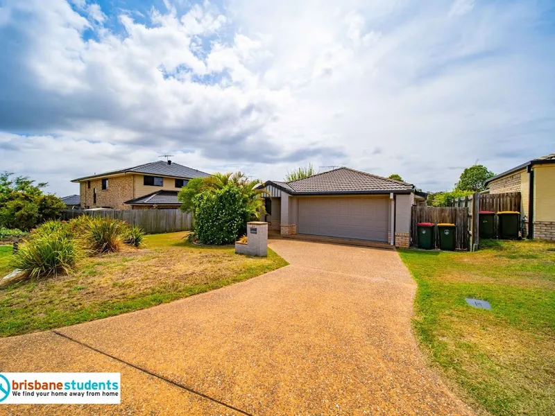 Perfect Share Accommodation Located in the Heart of  HEATHWOOD.