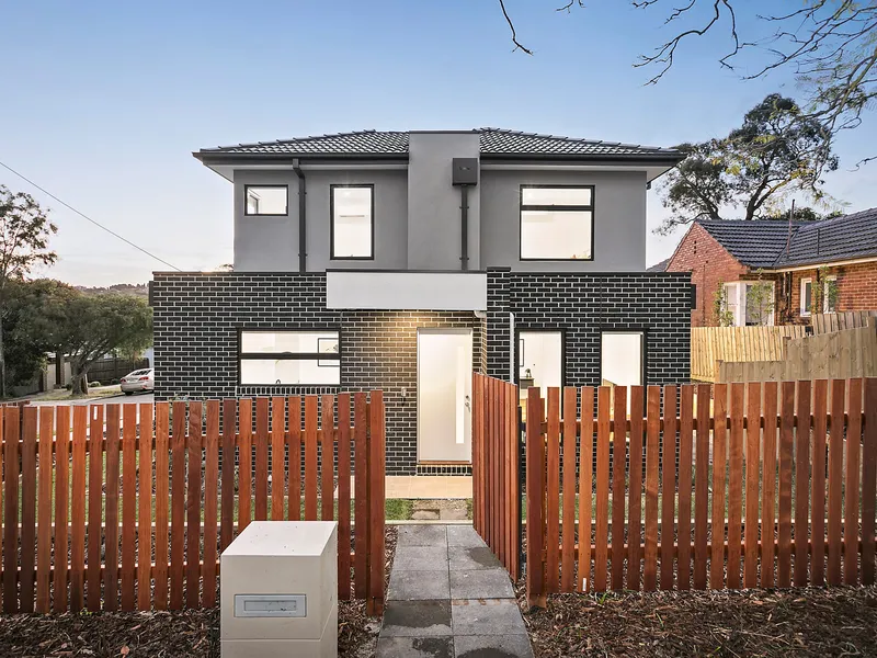 Marvellous Modern Townhouse In A Prized Position