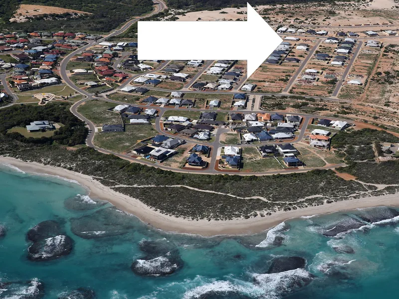 GREAT SPOT IN OCEANSIDE SUBURB 