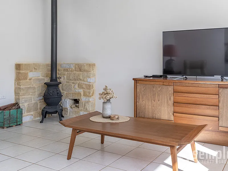Home Open Saturday 1.30pm to 2.10pm 