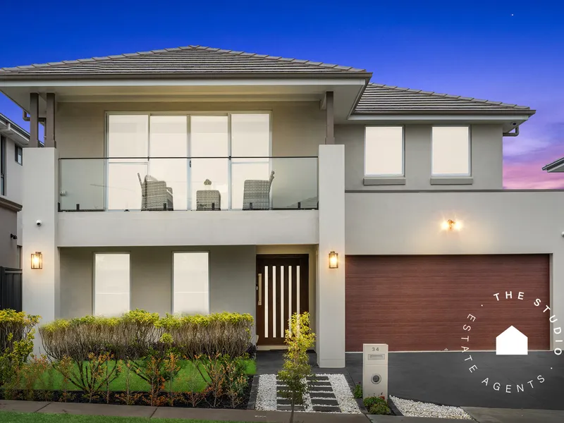 Double-Brick, Steel-Frame, Edenbrae-Built Contemporary Luxury Family Home with Exceptional Modern Design