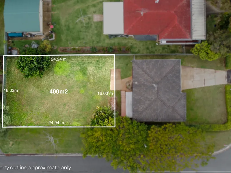 OPPORTUNITY TO BUILD YOUR NEW HOME!