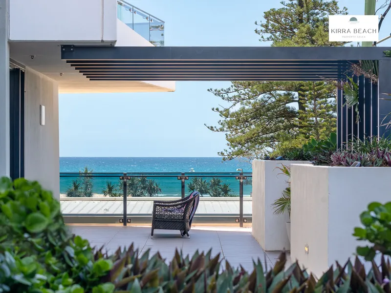 Sheltered, Quiet Oasis, Modern Beachfront Building