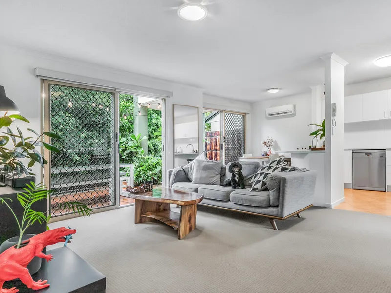 Contemporary Apartment Enviable Location