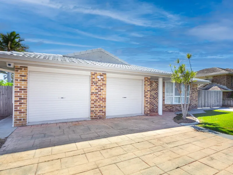 WOW IMPRESSIVE RENOVATED FAMILY HOME