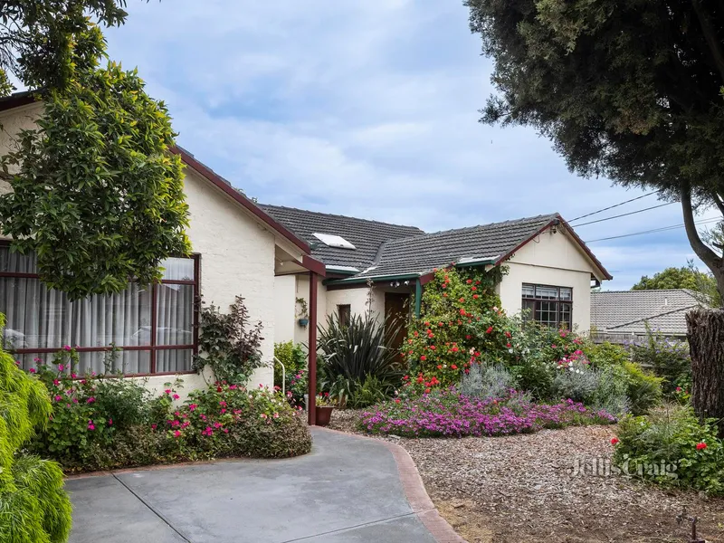 Spacious and Charming large family home