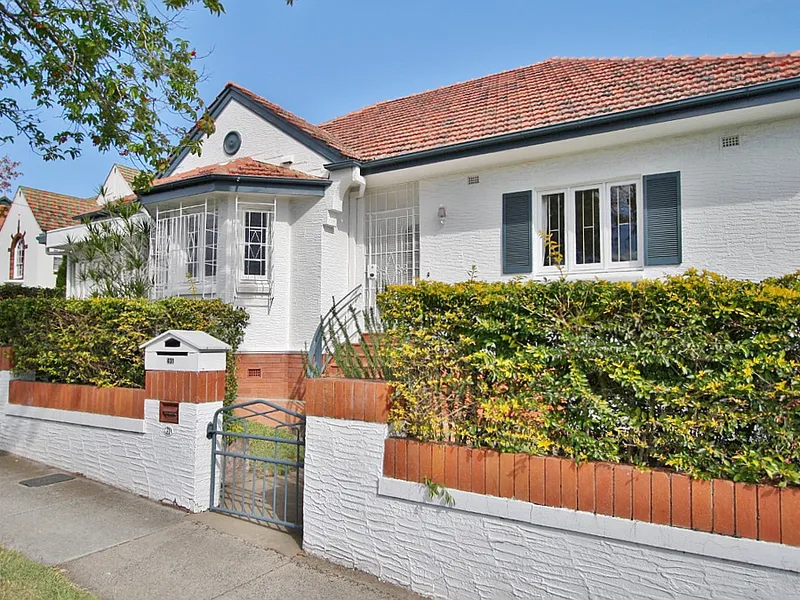 Spacious Home with High Ceilings - Large Kitchen - Garage Plus Off Street Parking