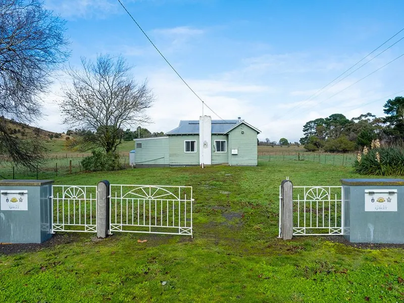 Unique opportunity at the foot of Mt Rouse